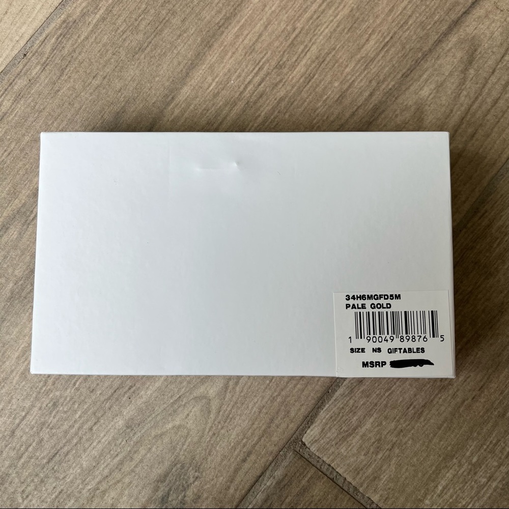 MICHAEL KORS JET SET WALLET - Picture 3 of 11